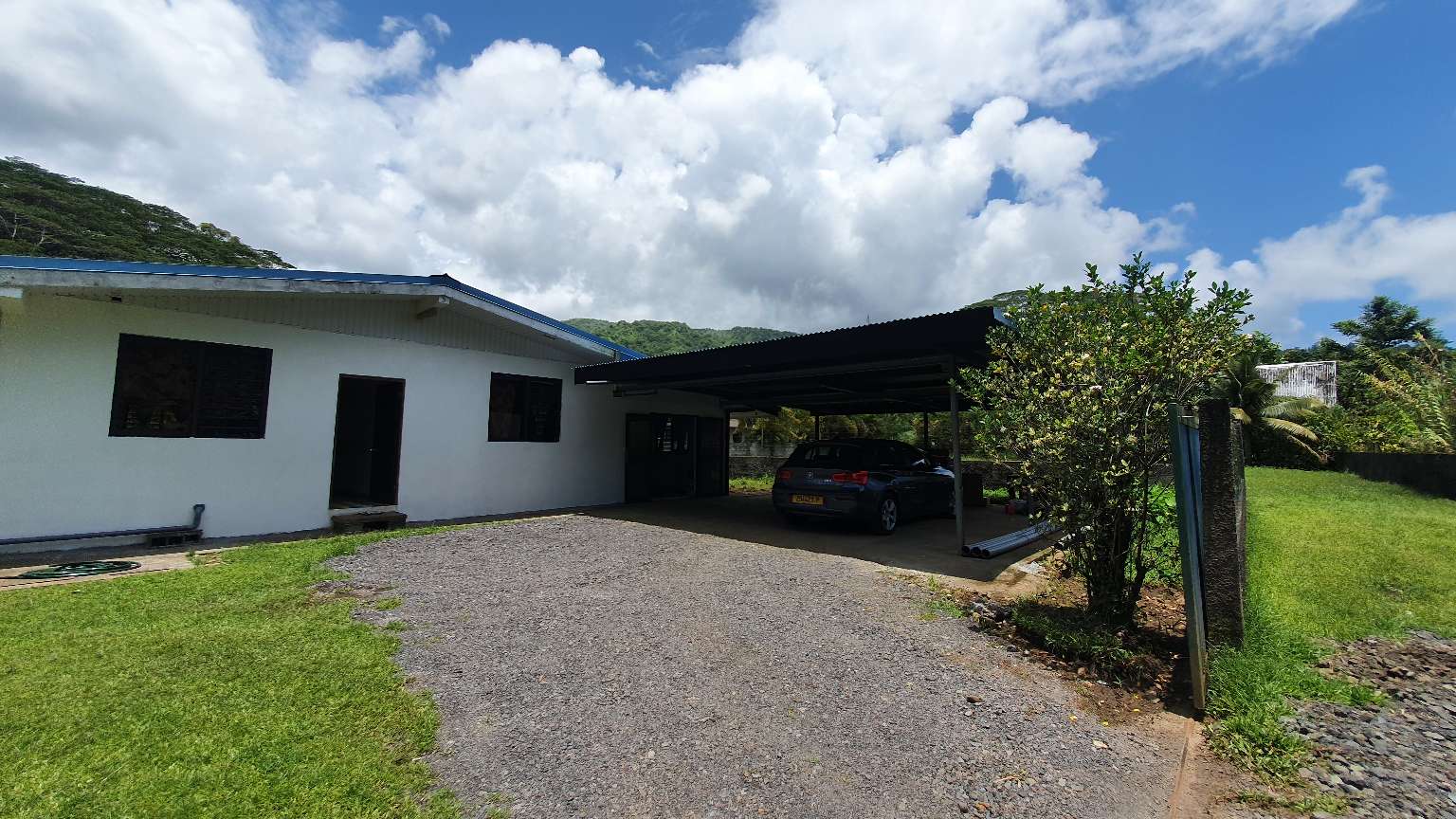 Location tahiti maison loiet